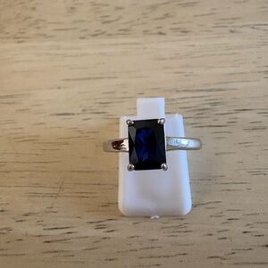 Elegant Silver and Blue Gemstone Ring